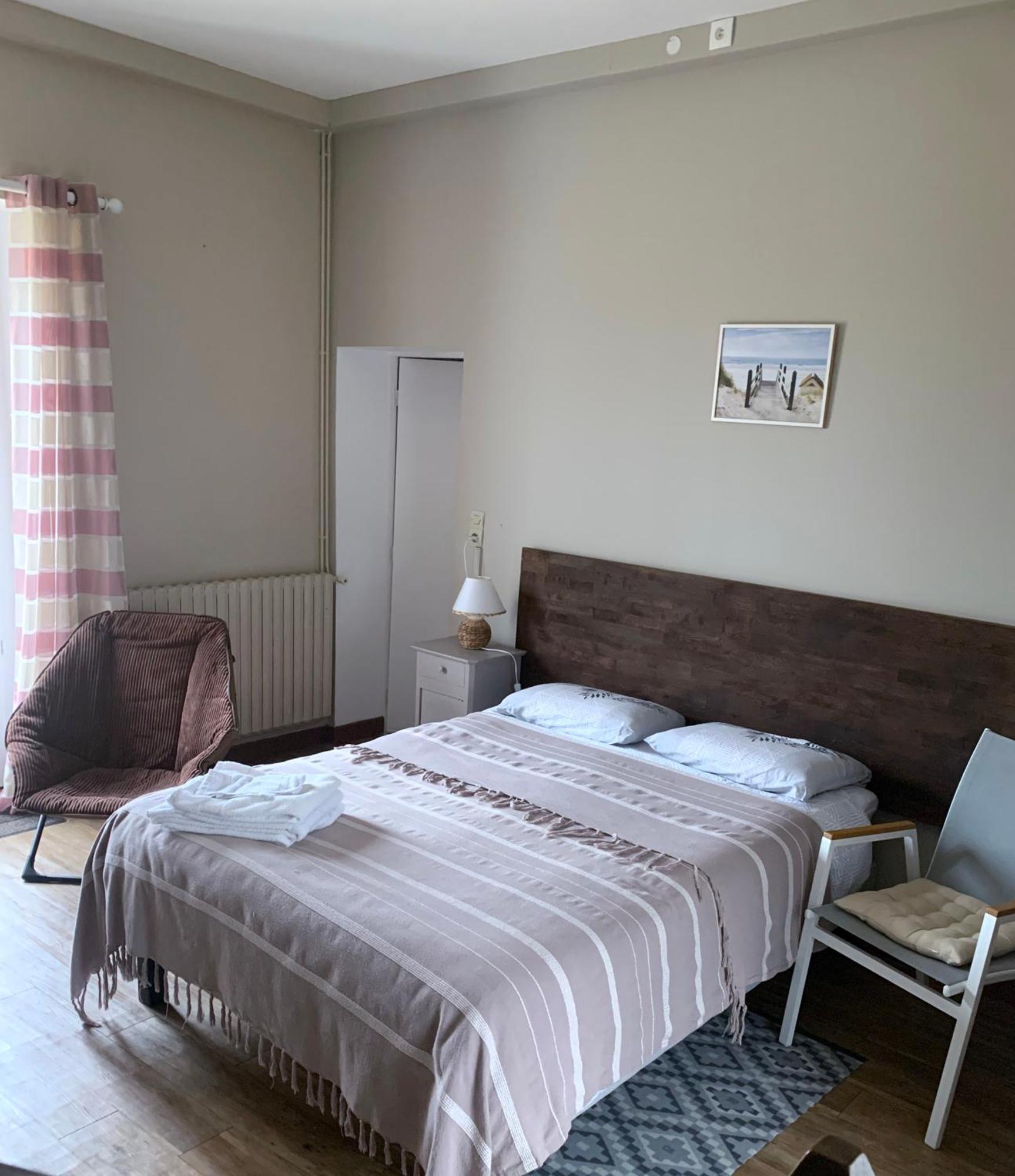 La Costonnerie Bed and Breakfast Leigne-sur-Usseau Exteriör bild